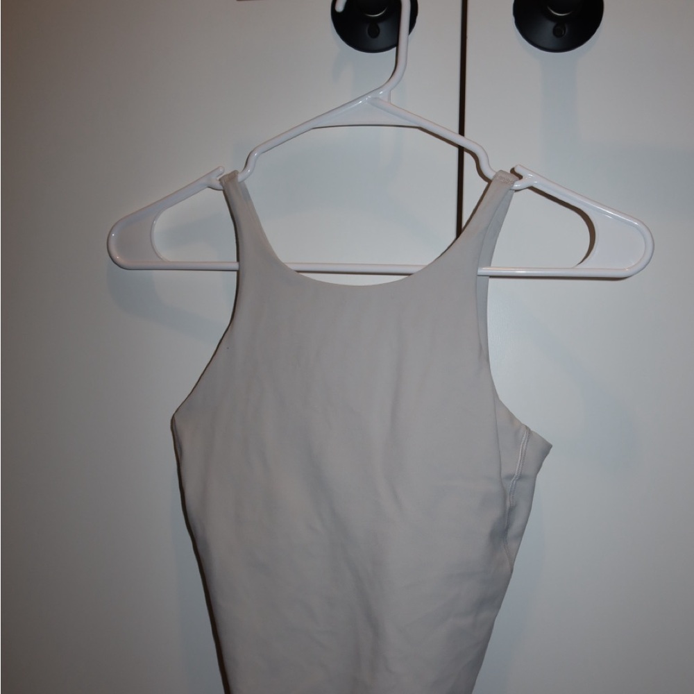 Lululemon align twist back tank c/d -white
